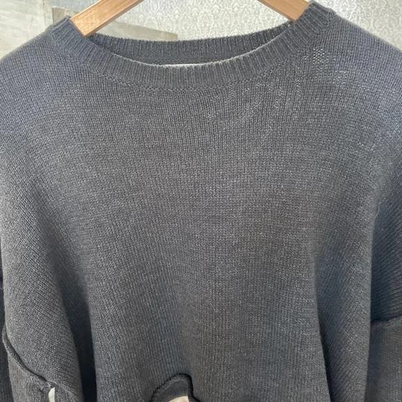 *NWT* Women's Crew Neck Loose Fit Long Sleeve Cropped Sweater - ONYX LARGE - Picture 9 of 10